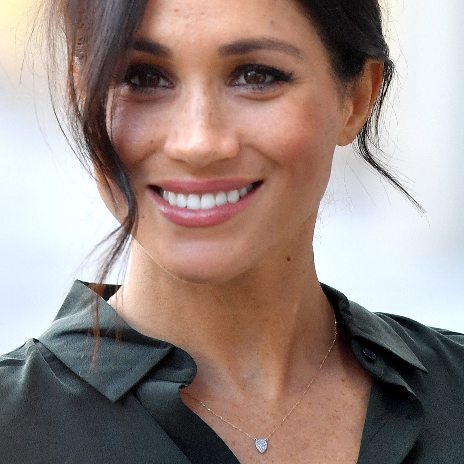 Meghan Markle in Adina Reyter teardrop necklace