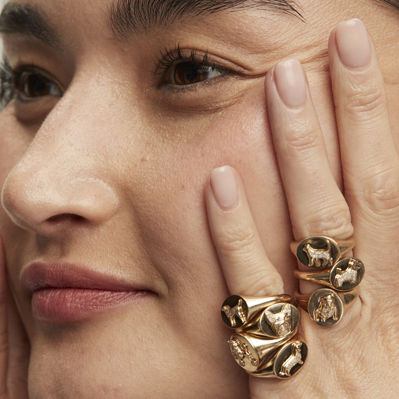 Pavé Diamond Cat Signet Ring
