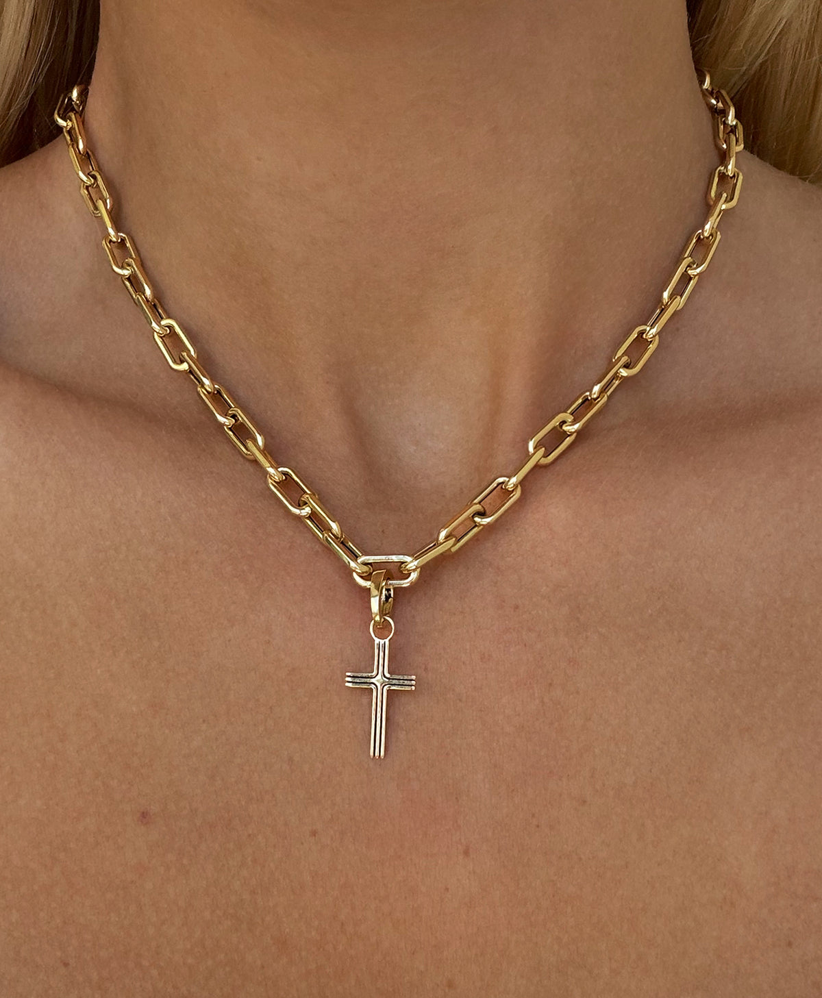 One of a Kind Mens Groovy Center Detail Cross Charm